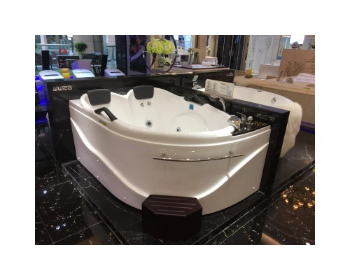 Акриловая гидромассажная ванна 180x120 см SSWW A304LBH608F
