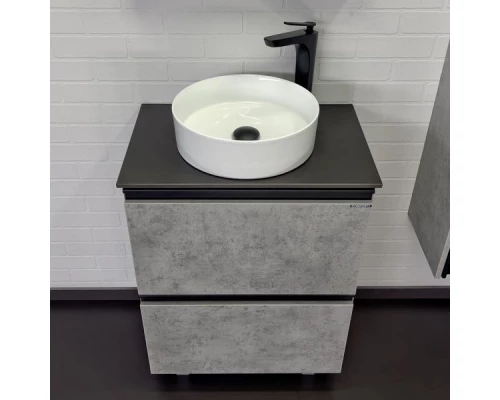 COMFORTY. Тумба-умывальник "Эдинбург-60-Н" бетон светлый с черной столешницей с отверстием под смеситель, с раковиной COMFORTY 9111