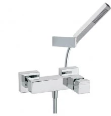 Смеситель для душа наружнего монтажа с душевым комплектом KUATRO 4728MK